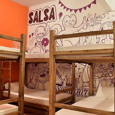 نزل كاليفي Lulos Hostal Boutique المظهر الخارجي الصورة